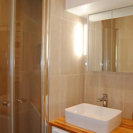 アパート On Montmartre Street パリ