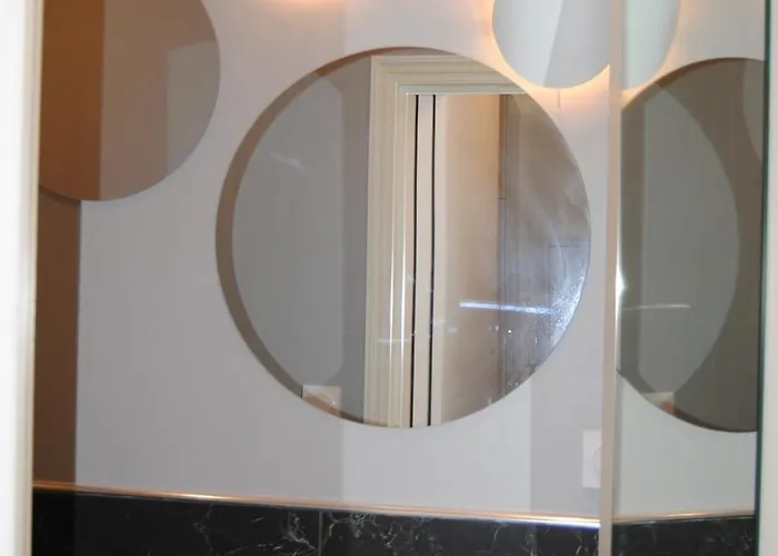 On Montmartre Street Apartment *